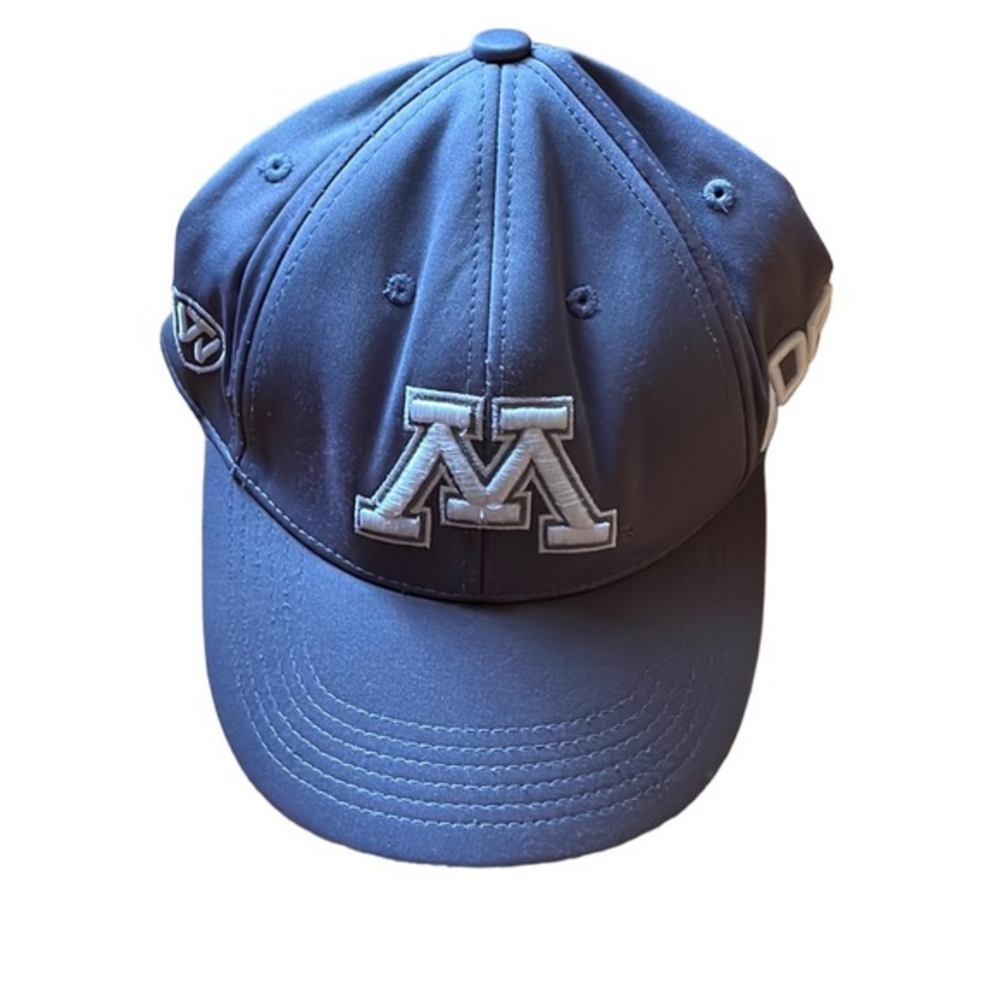 University of Minnesota Gophers Baseball Hat Top of the World Embroidered Grey